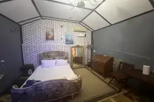 Уютный мезонин на набережной, Ялта