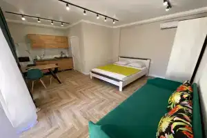 Студия Леон в центре города