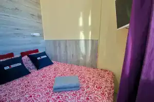 Небольшой апартамент у метро Рассказовка, Москва