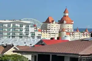 Уютная, большая квартира у моря , в доме своя подземная парковка
