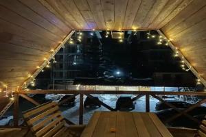 Однокомнатный номер в сердце Домбая