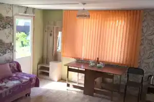 Дом Отдельный домик на территории