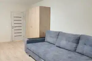 Уютная студия в новом доме с красивым видом из окна: Орджоникидзе 19/2