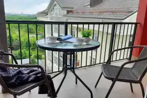 Большая квартира на мансарде для дружной семьи, Краснодар