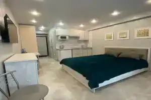 Студия на берегу моря