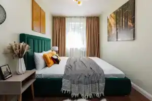 Две минуты и вы уже на Острове Канта, в самом центре Калининграда!