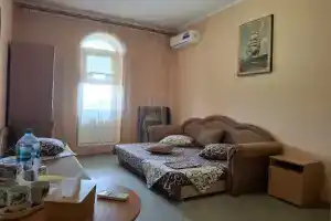 Комната с балконом видом на море