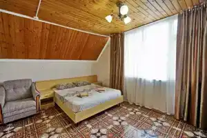 Трёхместный номер стандарт, Лазаревское