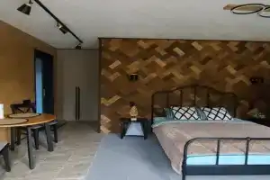 Номер на первом этаже в двухэтажном доме