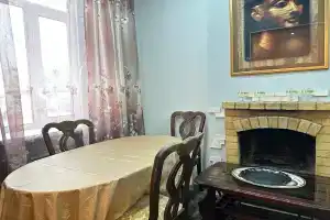 2-комнатная квартира люкс с камином рядом с автовокзалом на 1м этаже, Магадан
