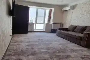 Уютная квартира в центре города около моря