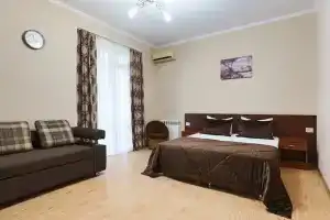 Четырёхместный номер Полулюкс, Адлер