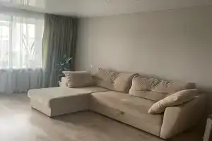 Квартира у вокзала с прекрасным видом на Никольский храм на Глинках