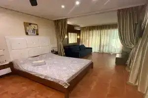 Апартаменты с видом на море, Кача