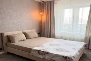 Стильная новая квартира в центре с закрытым двором