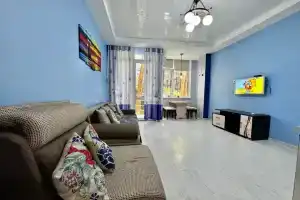 Студия на берегу моря, Адлер