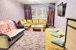 Квартира рядом с автовокзалом на 1 этаже для большой семьи, Магадан