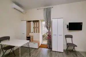 Уютная студия с террасой