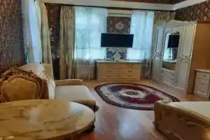 1-комнатная квартира в центре Ялты