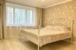 Красивая 2ка с видом на сказочный бульвар, Тюмень
