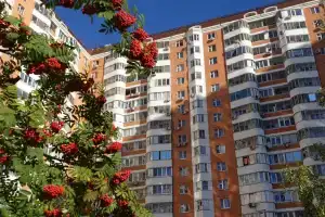 Свежий ремонт три изолированные спальни высокий этаж парковка, Москва