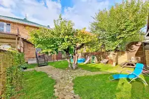 Дом «Кубанский дворик № 2», Ейск