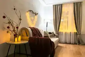 Просторная теплая квартира в центре с дизайнерским ремонтом