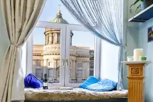 Эксклюзивные дизайнерские апартаменты с видом на Казанский Собор