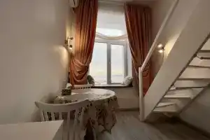 Уютная студия с видом на море и мост, Владивосток