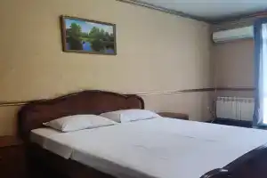 Уютная однушка, Горячеводский