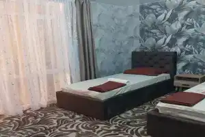 Трёхместный номер стандарт, Лермонтово