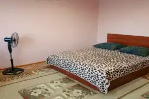 Уютная квартира рядом с озером, Яровое