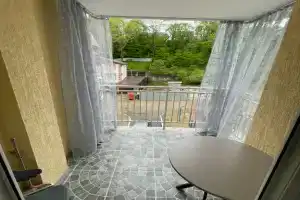 Уютная квартира, Агой