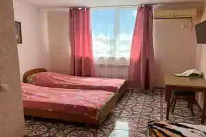 Двухместный номер с 2 отдельными кроватями стандарт с видом на город, Алушта