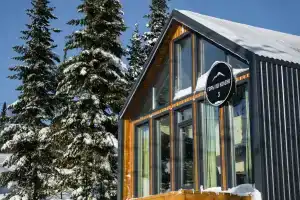 База Отдыха «Горы По Колено», Шерегеш