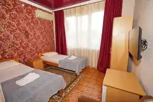 Двухместный номер с 2 отдельными кроватями улучшенный, Лазаревское