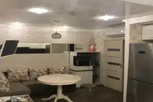 Уютная студия с отдельной спальней, Калининград