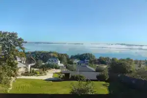 Дом с панорамным видом на реку в 30 минутах от Казани