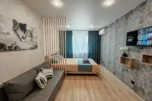 Рядом с аквапарком Улет