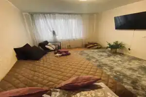 Квартира с новым косметическим ремонтом для комфорта, Мурманск