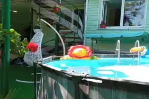 Дом с бассейном на Сибирской