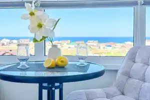 Вид на море и закаты • 500 м до моря • Панорамная лоджия • Smart TV, Су-Псех