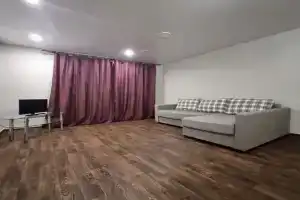 Уютнaя, простоpная 1к квартиpа в oтличном сocтoянии в центре города