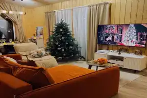 Частный дом «Зеленый луг», Шелково