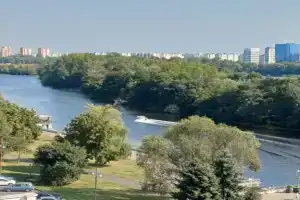 Уютная квартира в центре города с видом на реку
