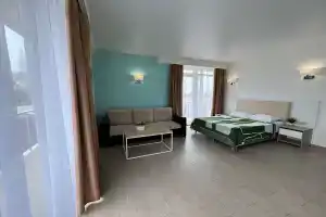 Семейный номер с двумя балконами, Витязево