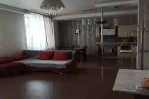 Квартира в ЖК Изумрудный город в Свердловском районе, Иркутск