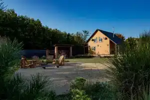 Гостевой дом «Лисы», Первомайский