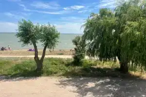 Уютный номер с балконом и видом на море., Ейск
