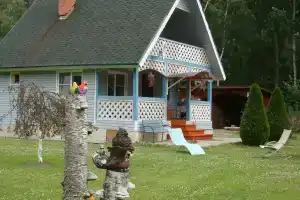 Дом на берегу речки Тихой